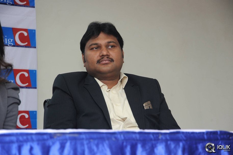 Pranitha-Launches-Big-C-Dussehra-Offers